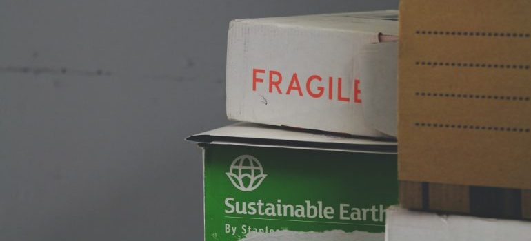 fragile label on the box